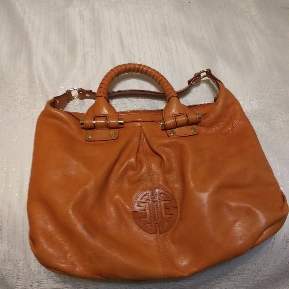 All leather Antonio Melanie purse
